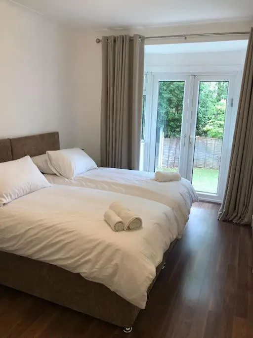 Image 4 of Spacious Kosher Flat in Golders Green