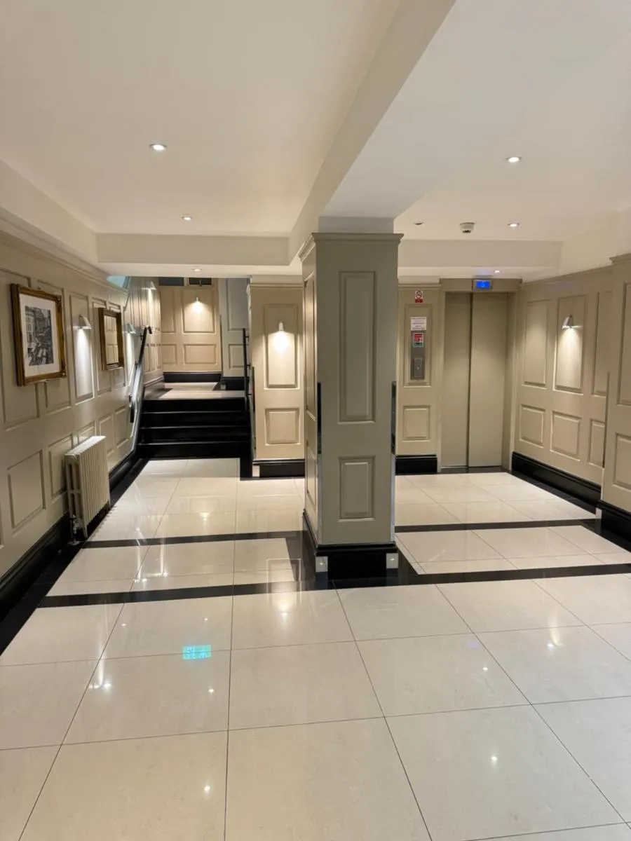 Image 3 of Spacious Studio – Central London South Kensington – Harrods