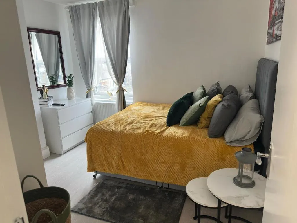 Image 1 of Spacious Studio with Separate the Kitchen 4A