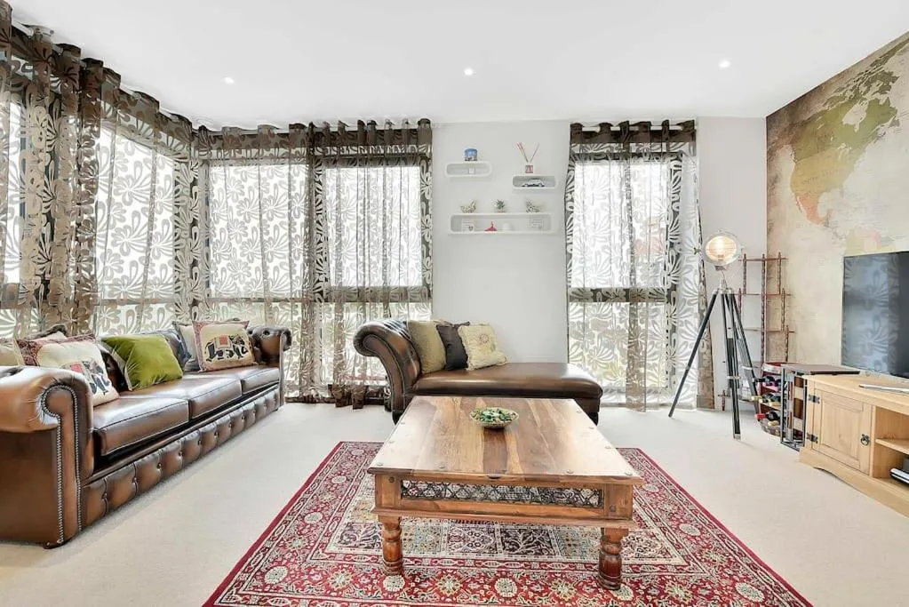 Image 5 of Spacious, Stylish & Secure Apartment