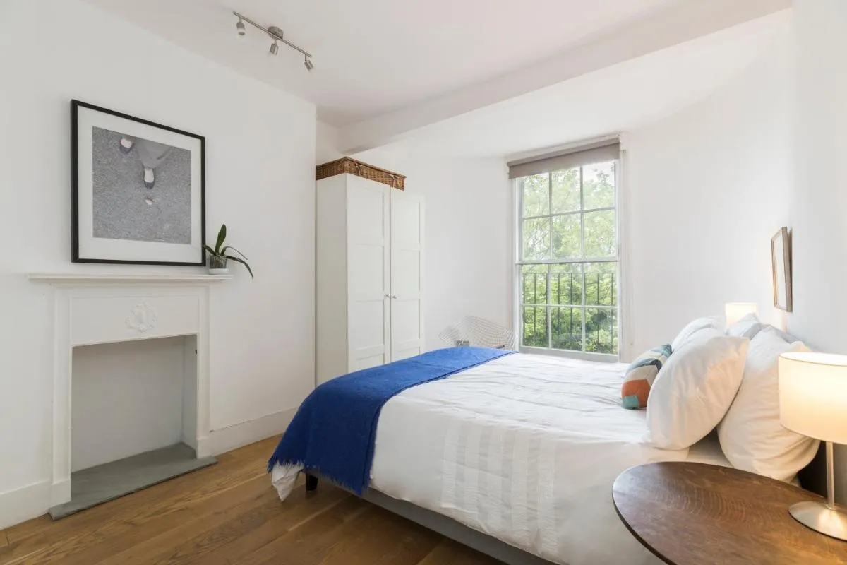 Image 5 of Spacious and chic flat in Angel