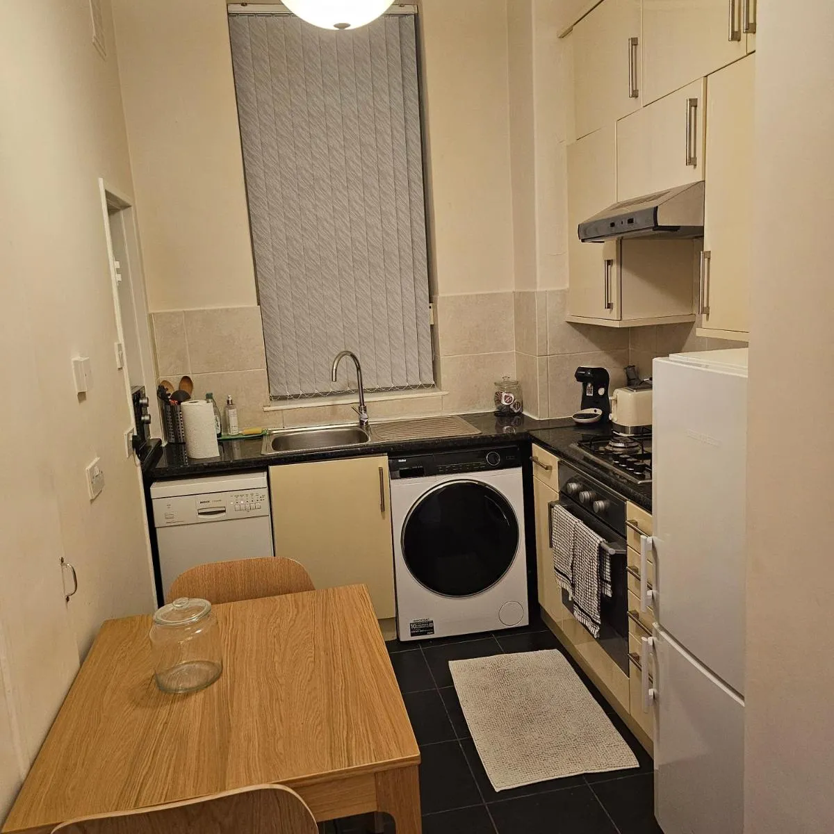 Image 4 of Spacious flat in Central London