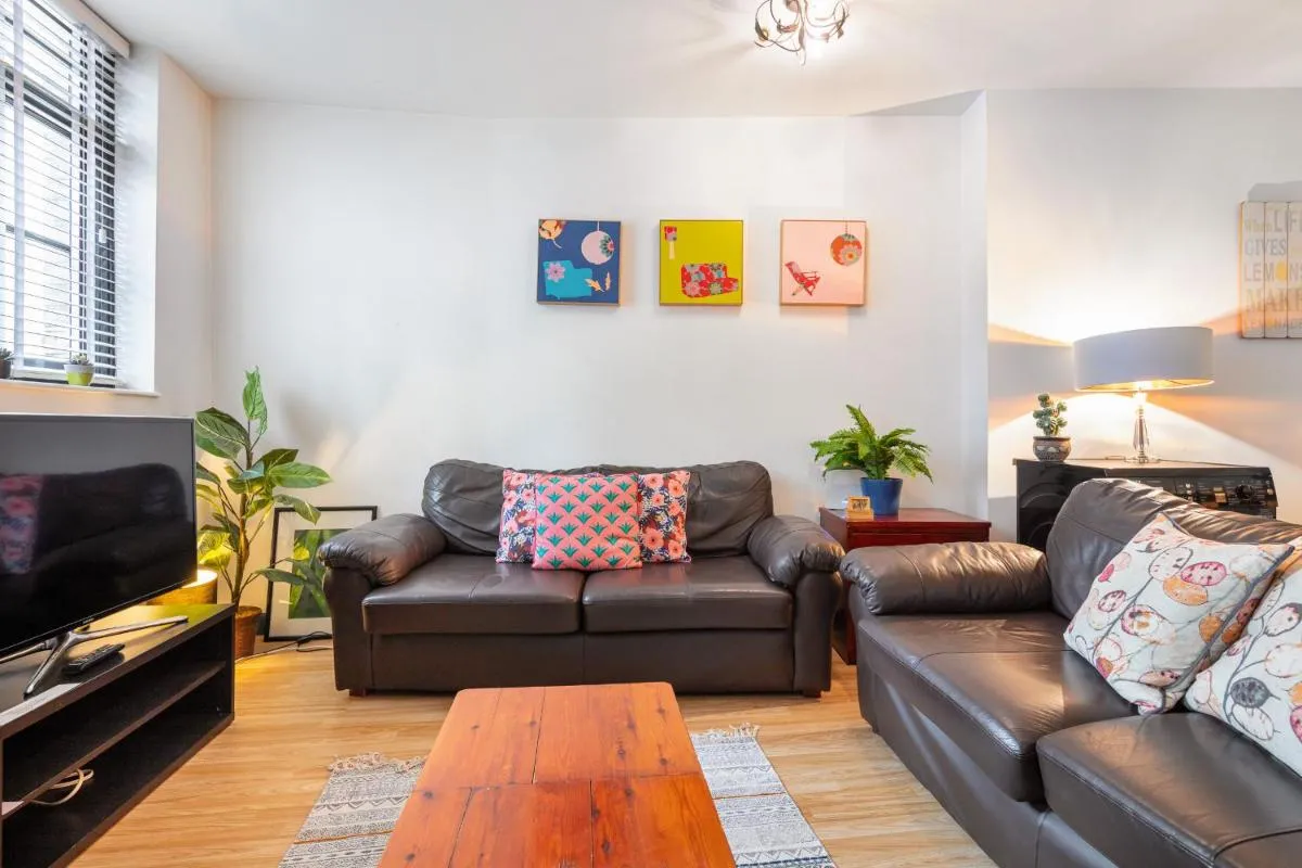 Image 5 of Spitalfields one bedroom apartment