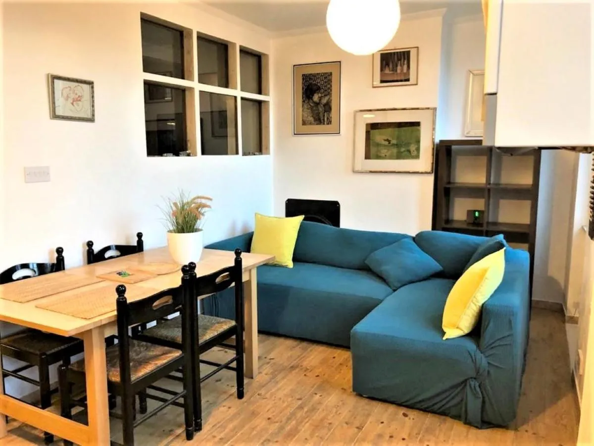 Image 3 of Splendid 1 Bedroom Flat + Terrace (Kentish Town)