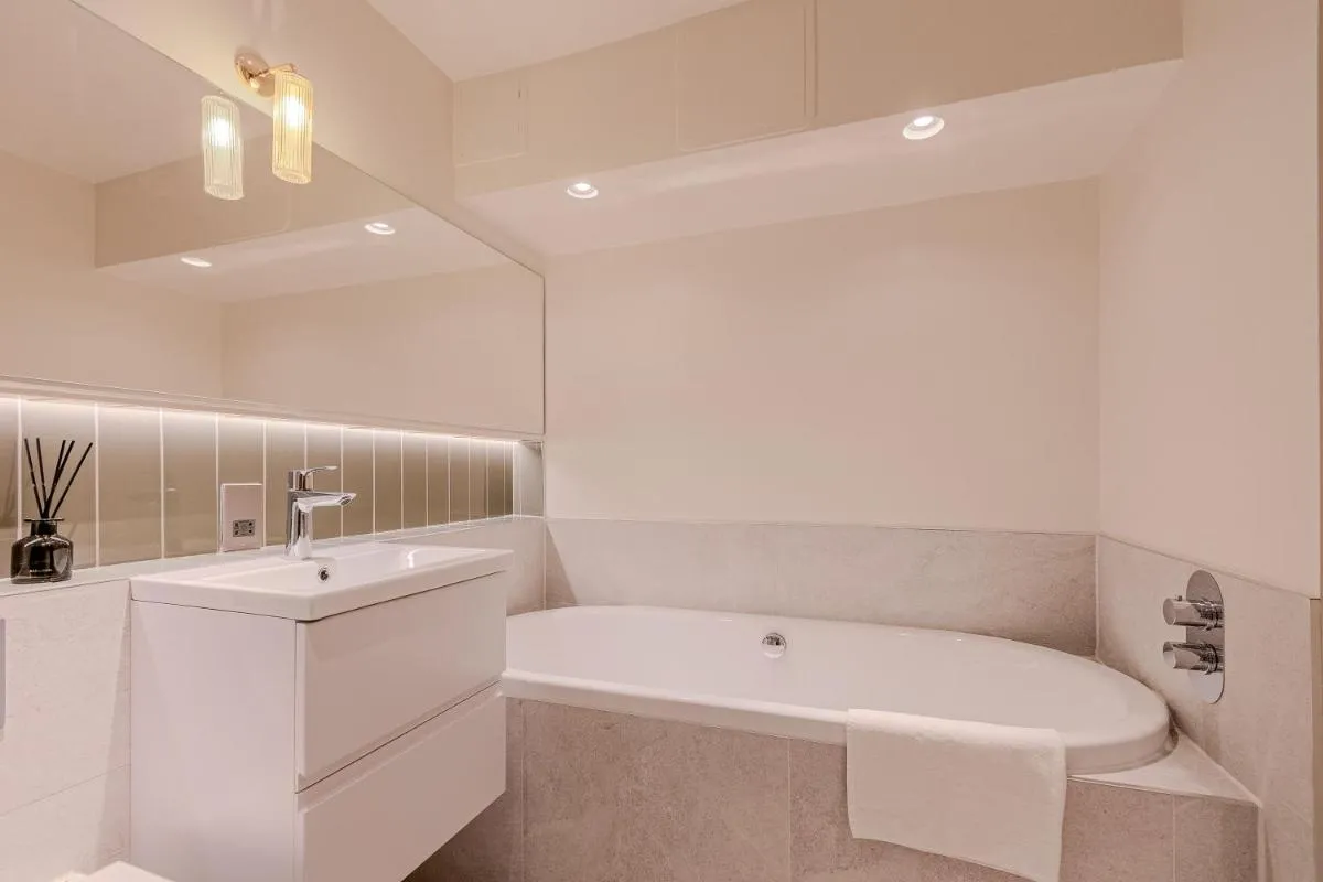 Image 5 of St Paul’s I Your Apartment