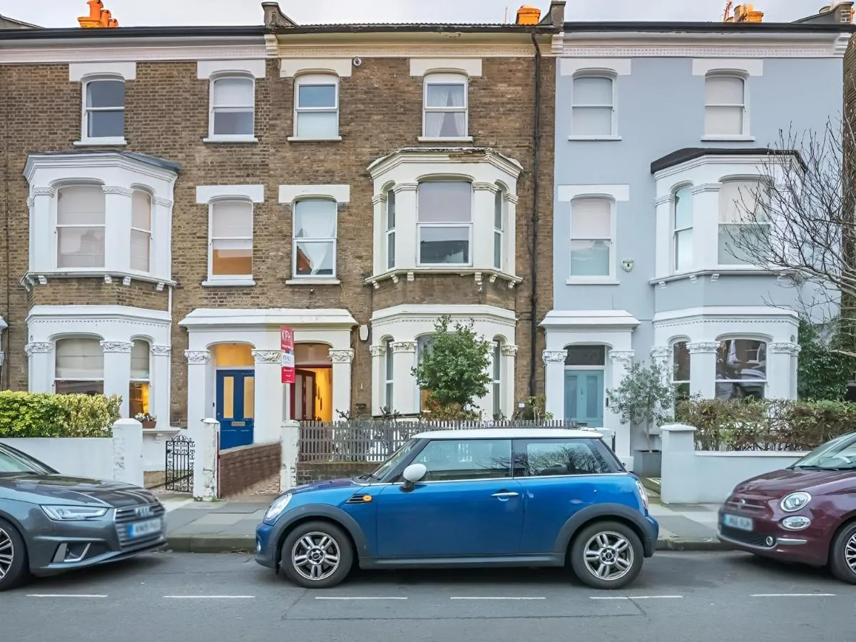 Image 5 of StarNest Shepherd’s Bush