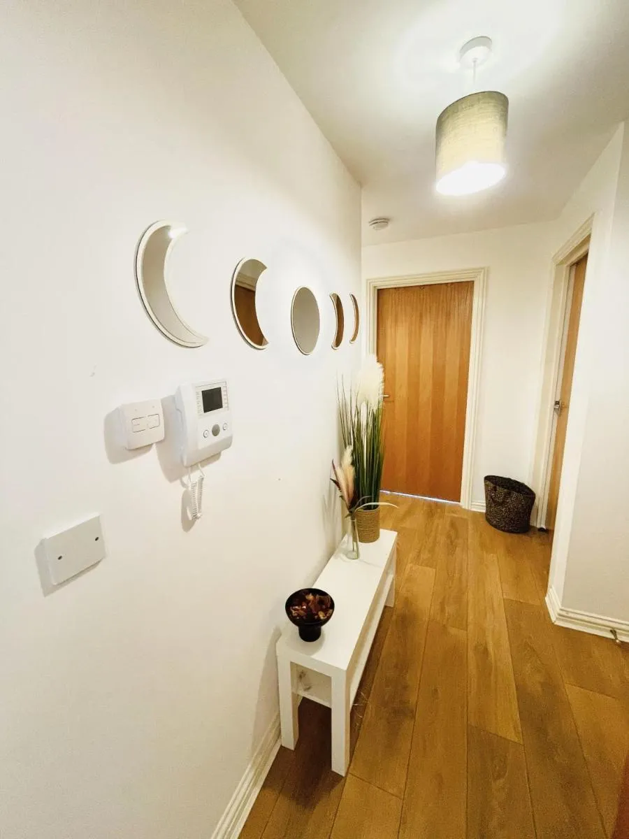 Image 4 of Starberry Court