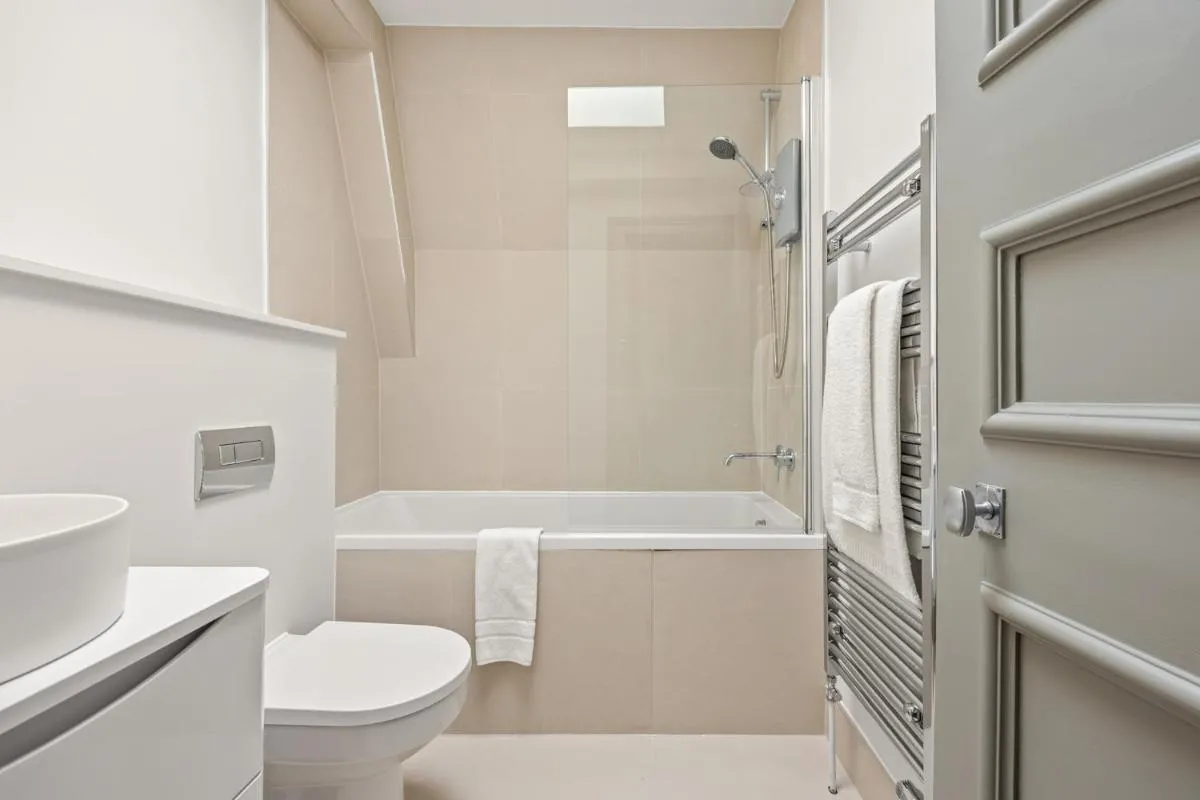 Image 3 of Stay Kula London – Covent Garden Maiden Lane