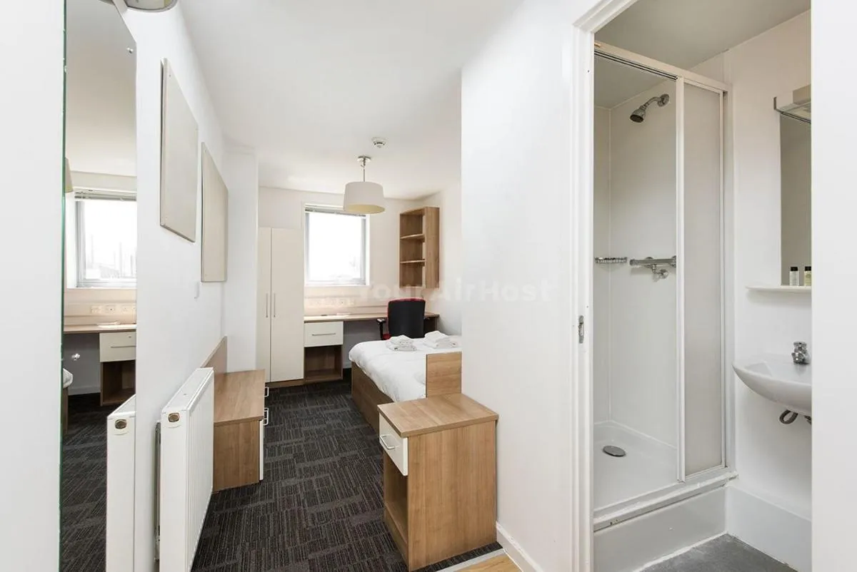 Image 3 of Students Only Private Bedroom and Studios at AXO Islington