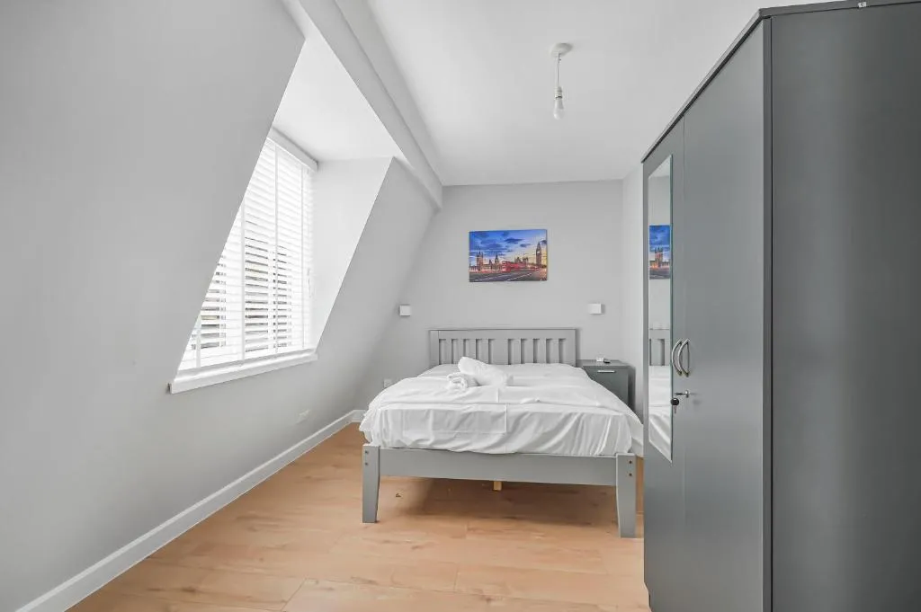 Image 1 of Studio 169
