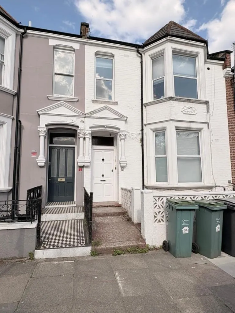 Image 5 of Studio Flat in West Hampstead
