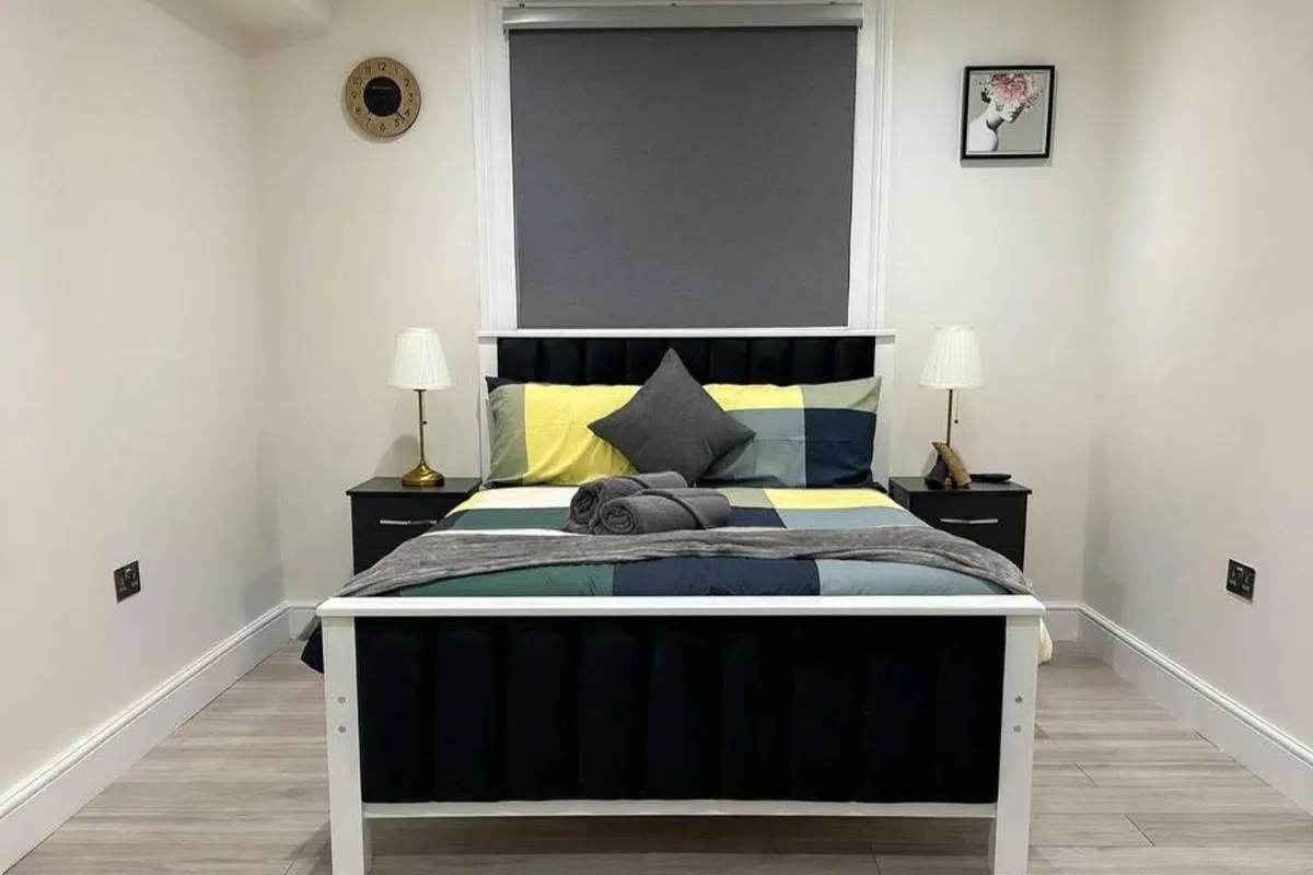 Image 5 of Studio – Sleeps 2 – Short Walk to Station
