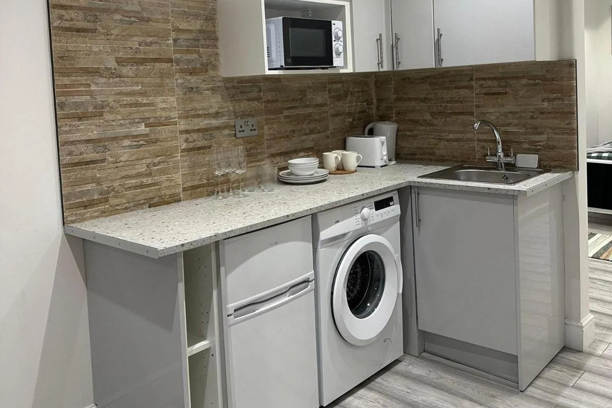 Image 5 of Studio – Sleeps 3 – Near Ealing Broadway Station