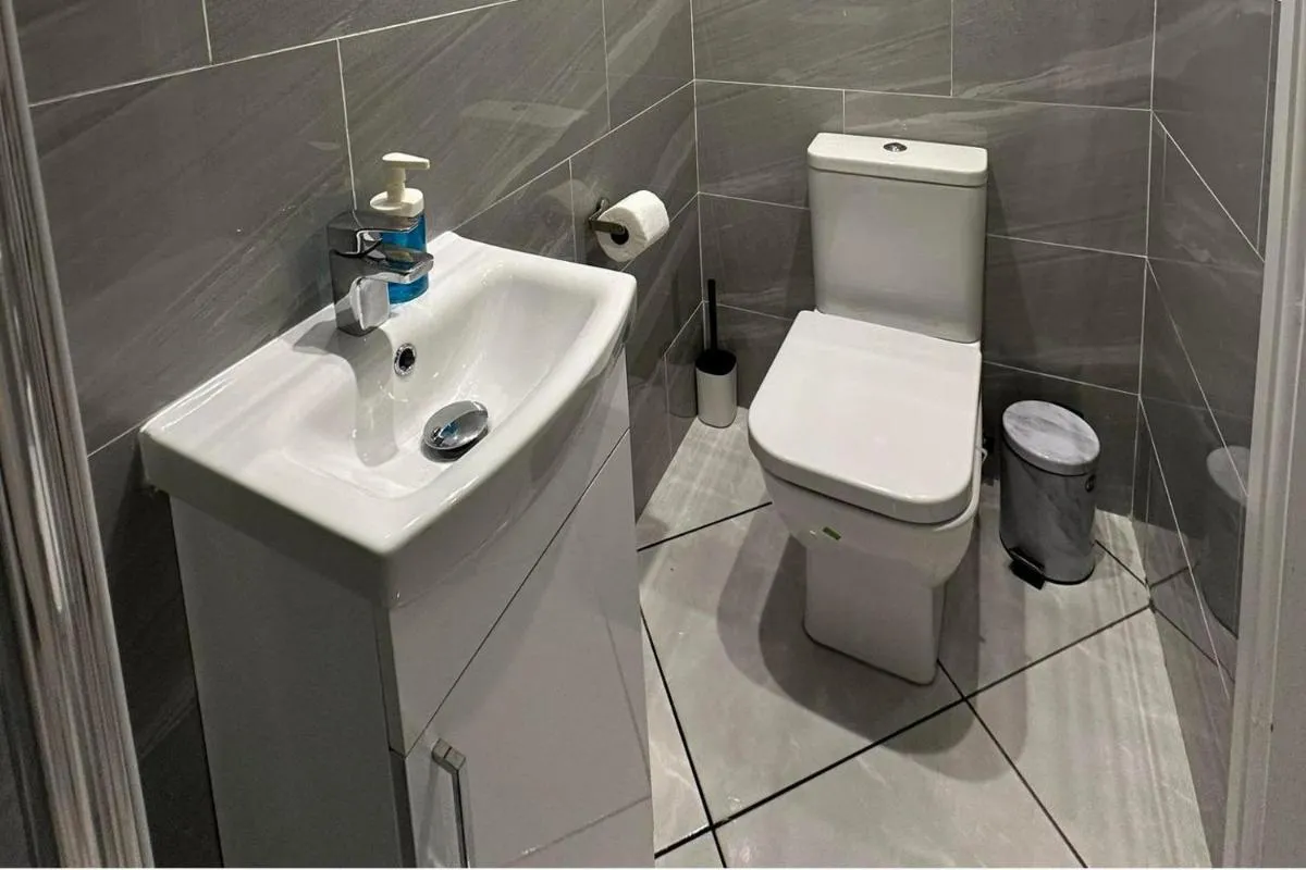 Image 4 of Studio – Sleeps 3 – Near Ealing Broadway Station