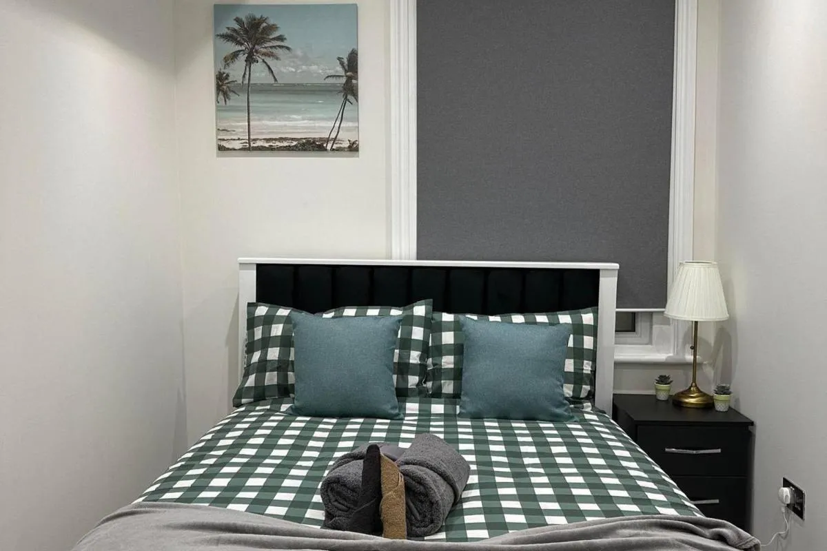 Image 3 of Studio – Sleeps 3 – Near Ealing Broadway Station