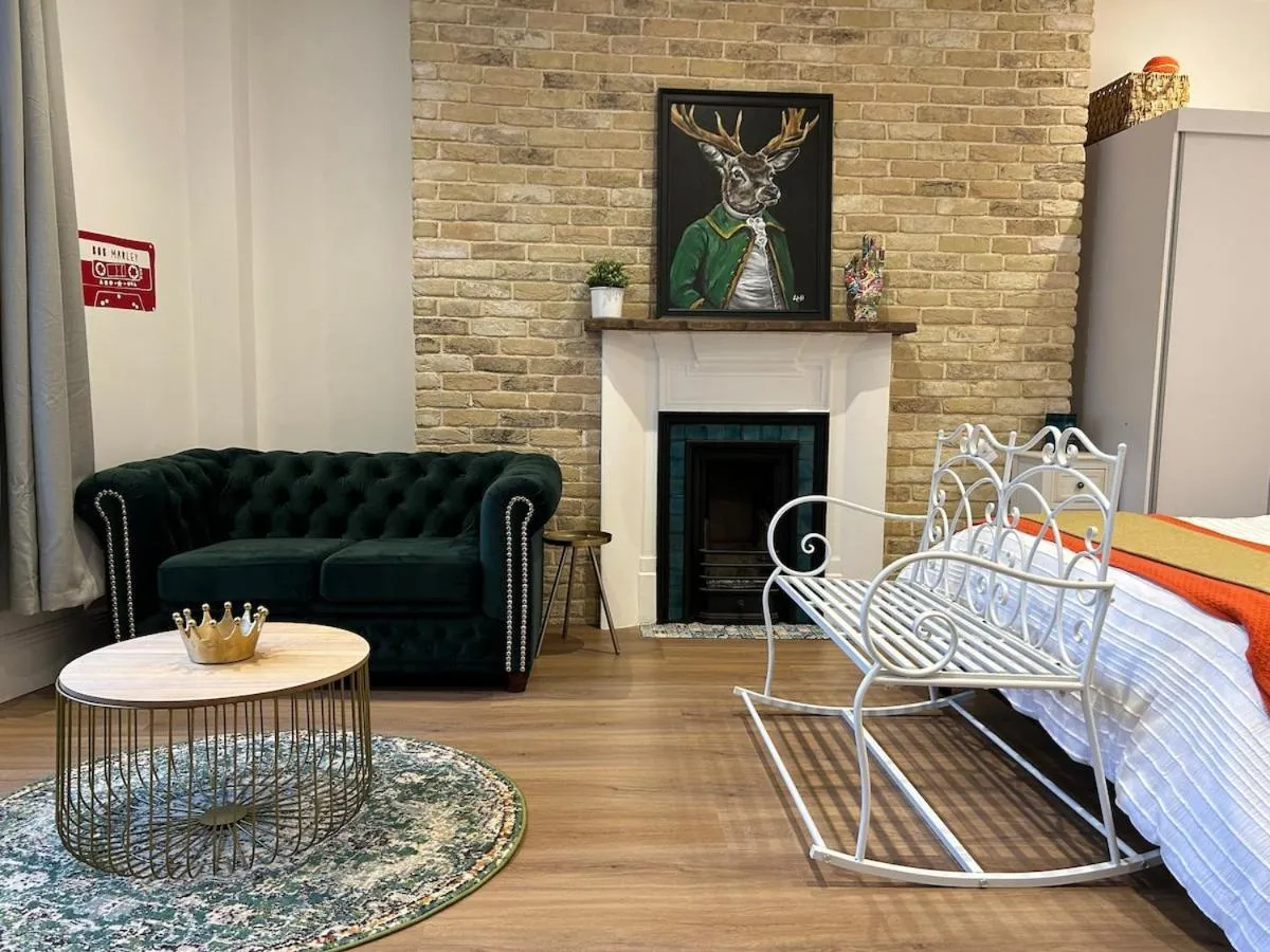 Image 3 of Studio flat in Fitzrovia
