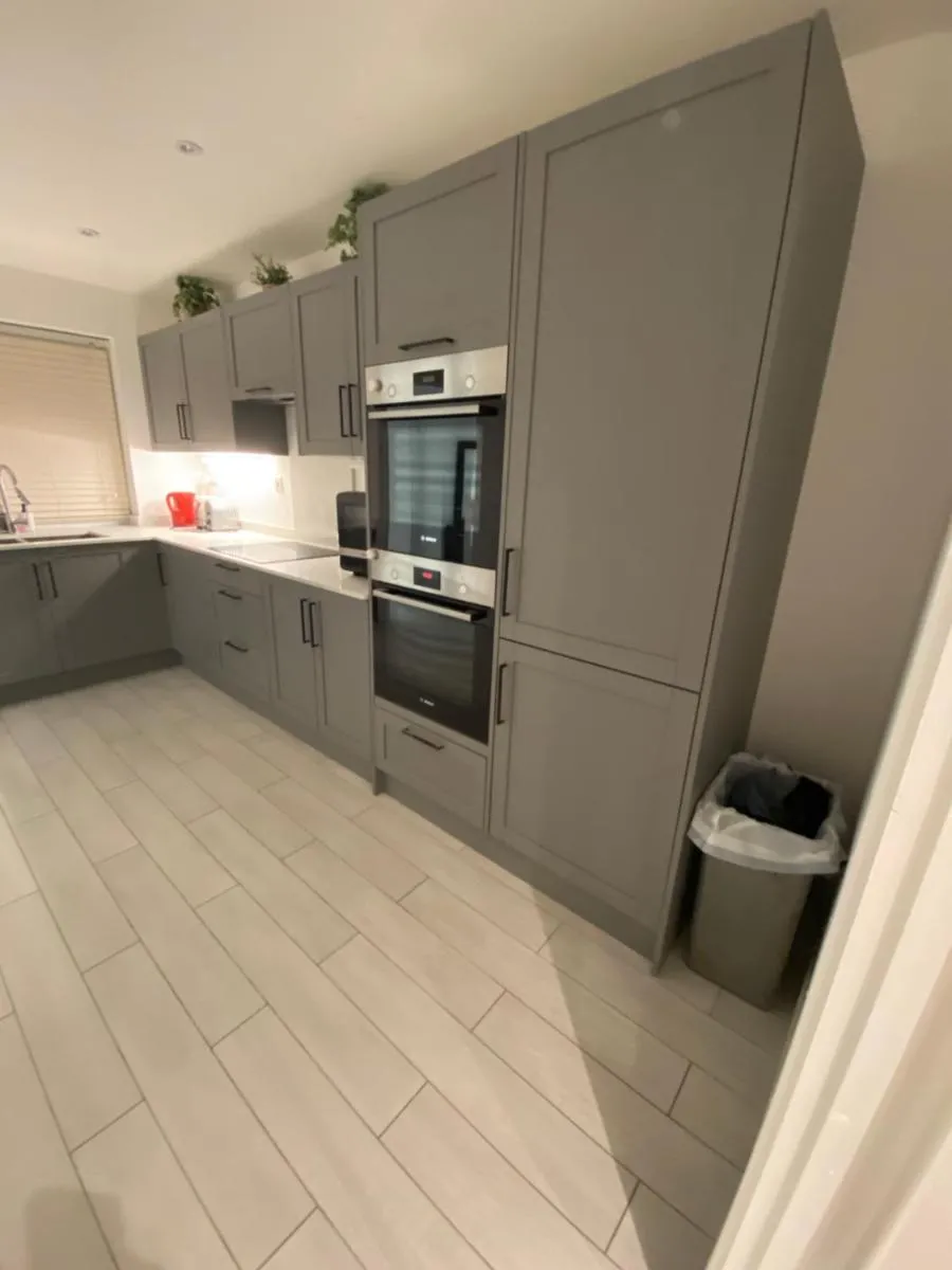 Image 4 of Studio twin budget flat