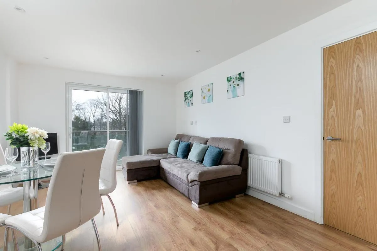 Image 4 of Stunning 1-Bedroom Apartment with Private Balcony – Tower Point, Enfield