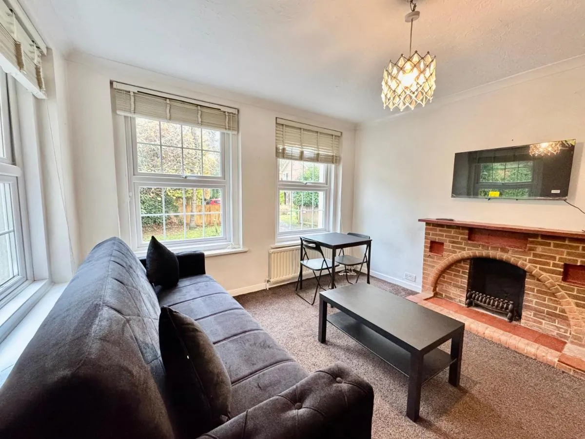 Image 5 of Stunning 1 BDR Flat in Bushey Heath Watford