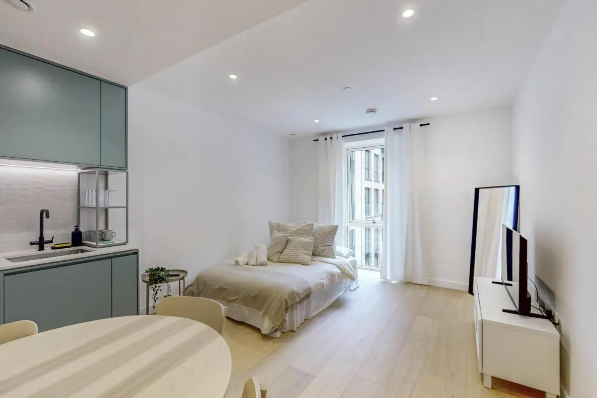 Image 3 of Stunning 1 Bed – 16 Min Walk to Brent Cross Tube