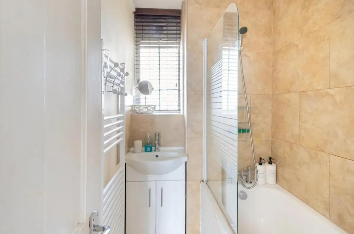 Image 3 of Stunning 1 bed flat in the heart of Greenwich