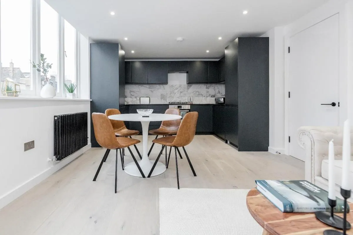 Image 4 of Stunning 2 bedroom apartment in Liverpool Street
