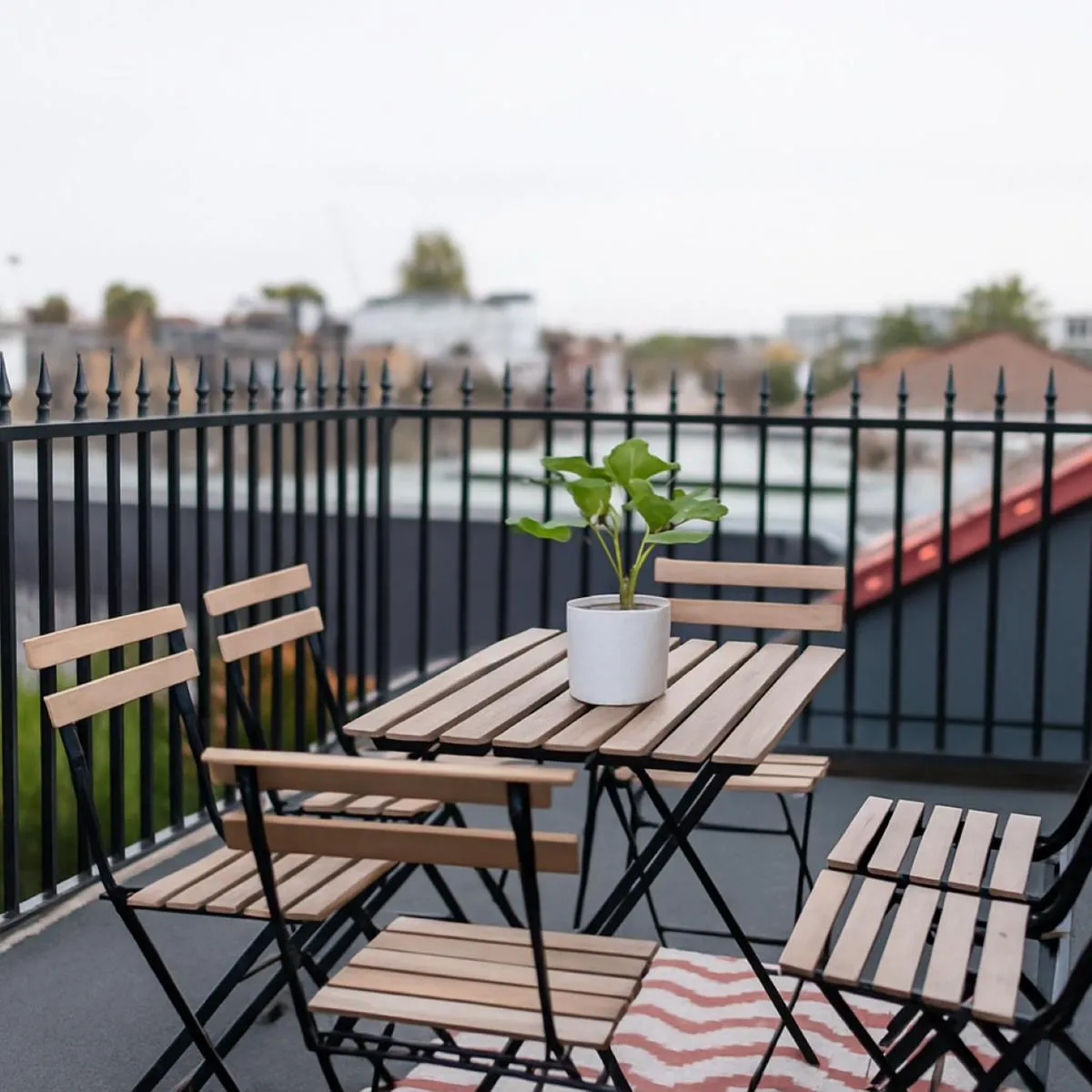 Image 4 of Stunning 4 bed flat in wood green