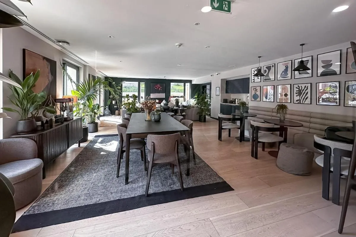 Image 4 of Stunning Apartment with Private Terrace