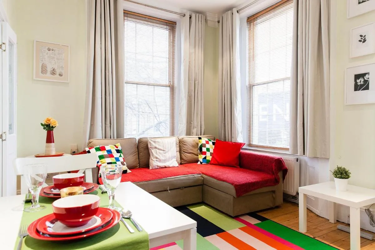 Image 5 of Stunning Bright flat