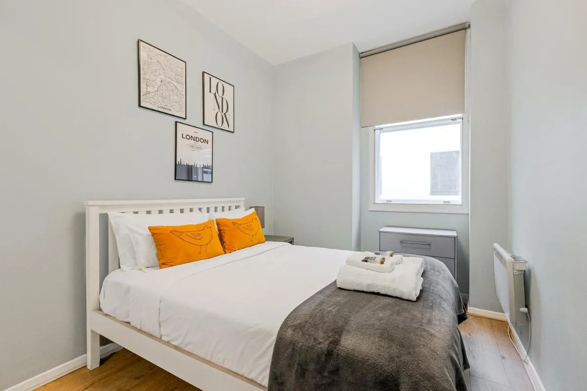 Image 5 of Stunning Central 2BR Flat btw Soho & Covent Garden