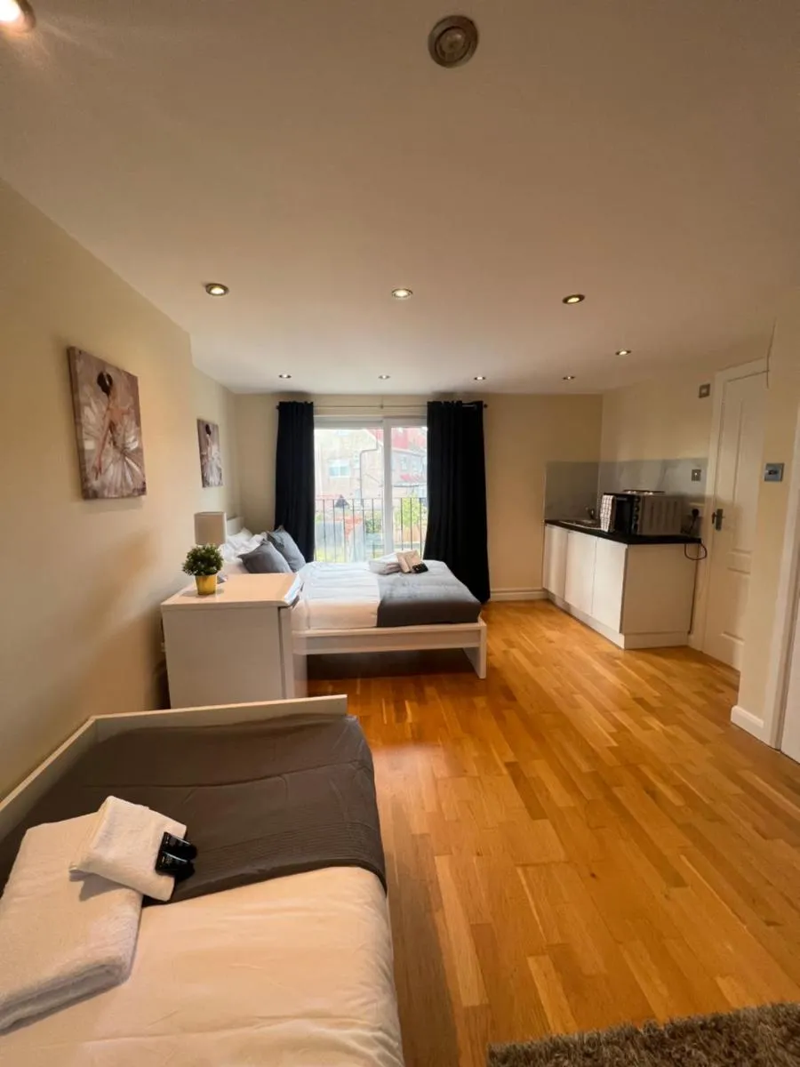 Image 5 of Stunning House 15 min from Wembley arena
