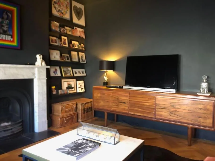 Image 5 of Stunning Modern Large 5 Bed House Willesden