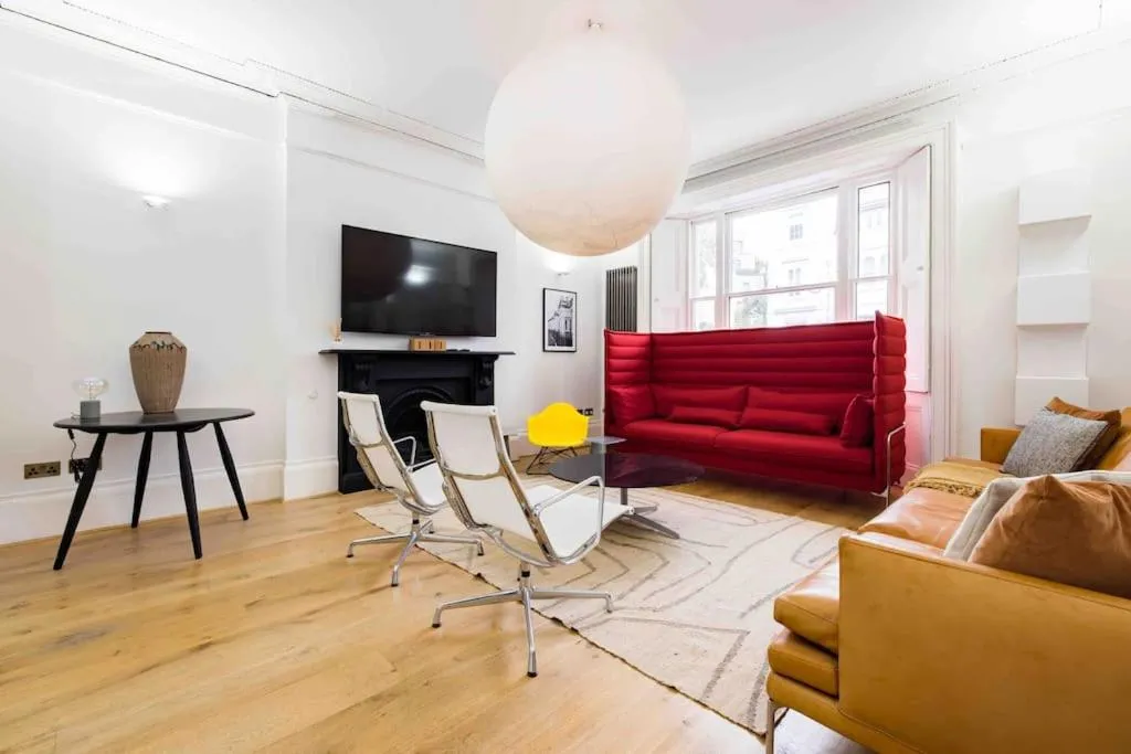 Image 5 of Stunning Notting Hill, 3 BD, fine Street, Garden