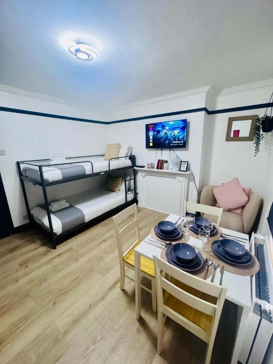 Image 4 of Stylish 1BR Flat Kings Cross, Central London