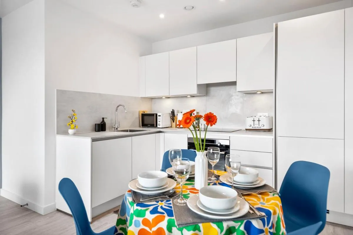 Image 4 of Stylish 1BR Flat in Hayes 4 Guests-5 Min to Heathrow#20 Min to Central London