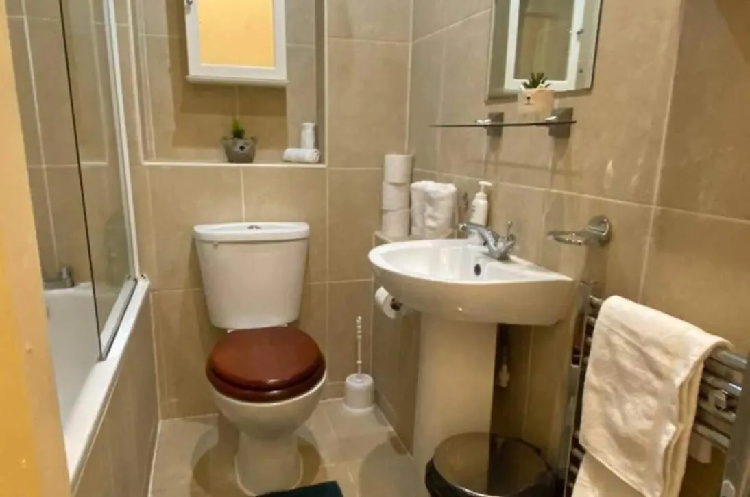 Image 4 of Stylish 1-Bed Flat in Chelsea Near Sloane Square