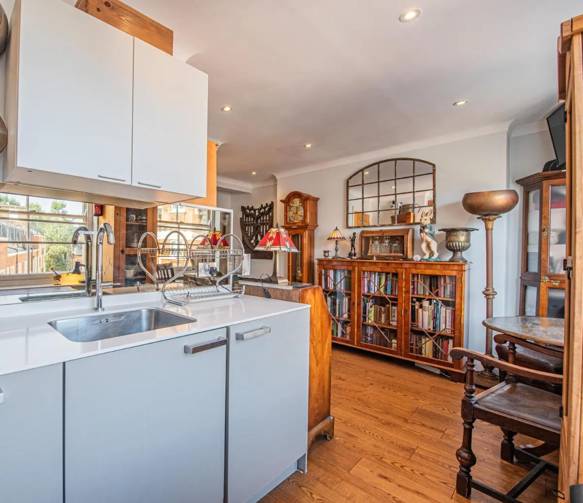 Image 4 of Stylish 1-Bed Flat in Soho – Prime Central London