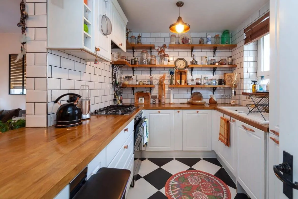 Image 3 of Stylish 1 Bedroom Apartment in Hackney