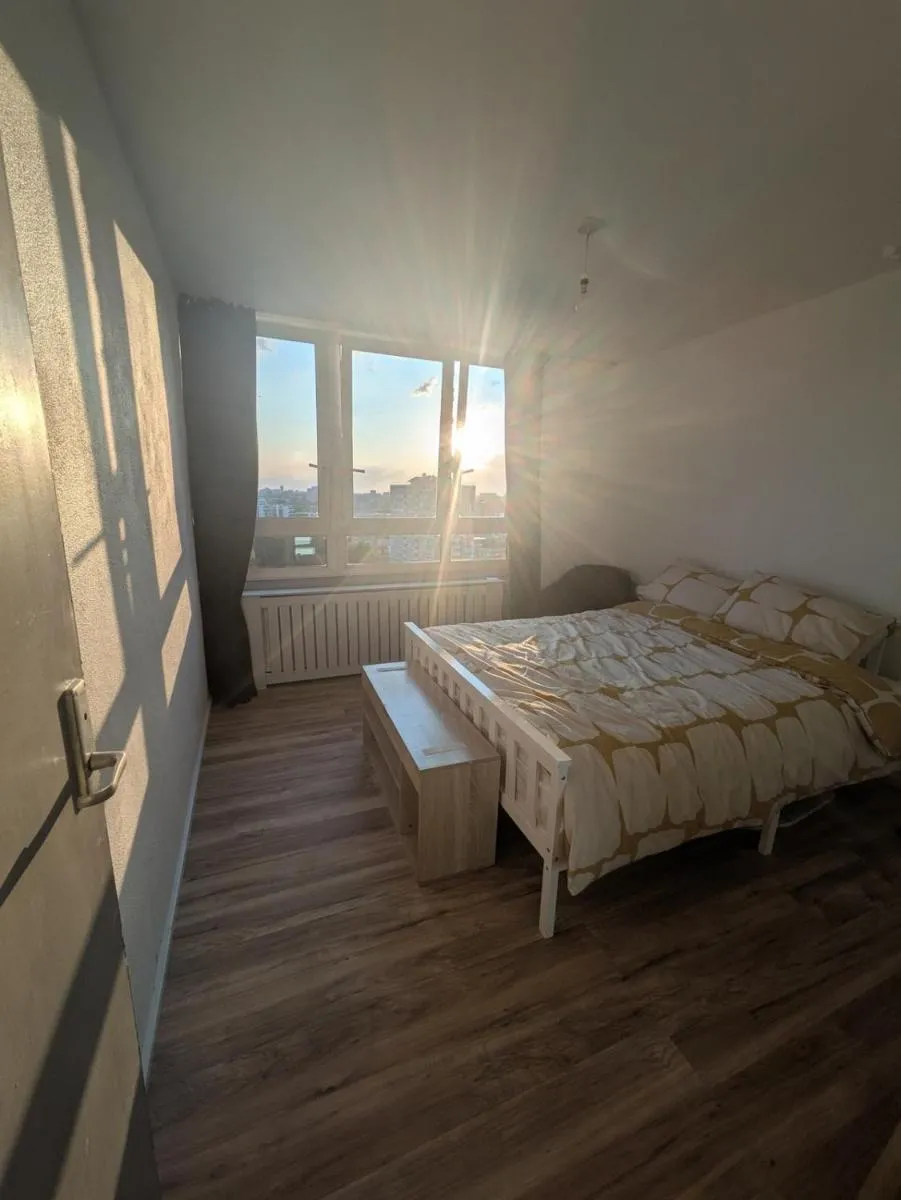 Image 4 of Stylish 1 Bedroom Flat in Old Street