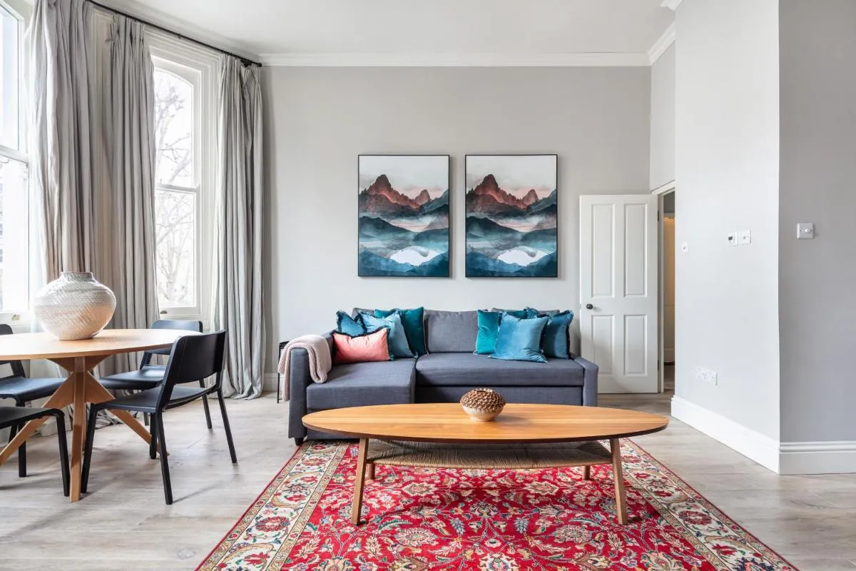 Image 4 of Stylish 1bed in Kensington