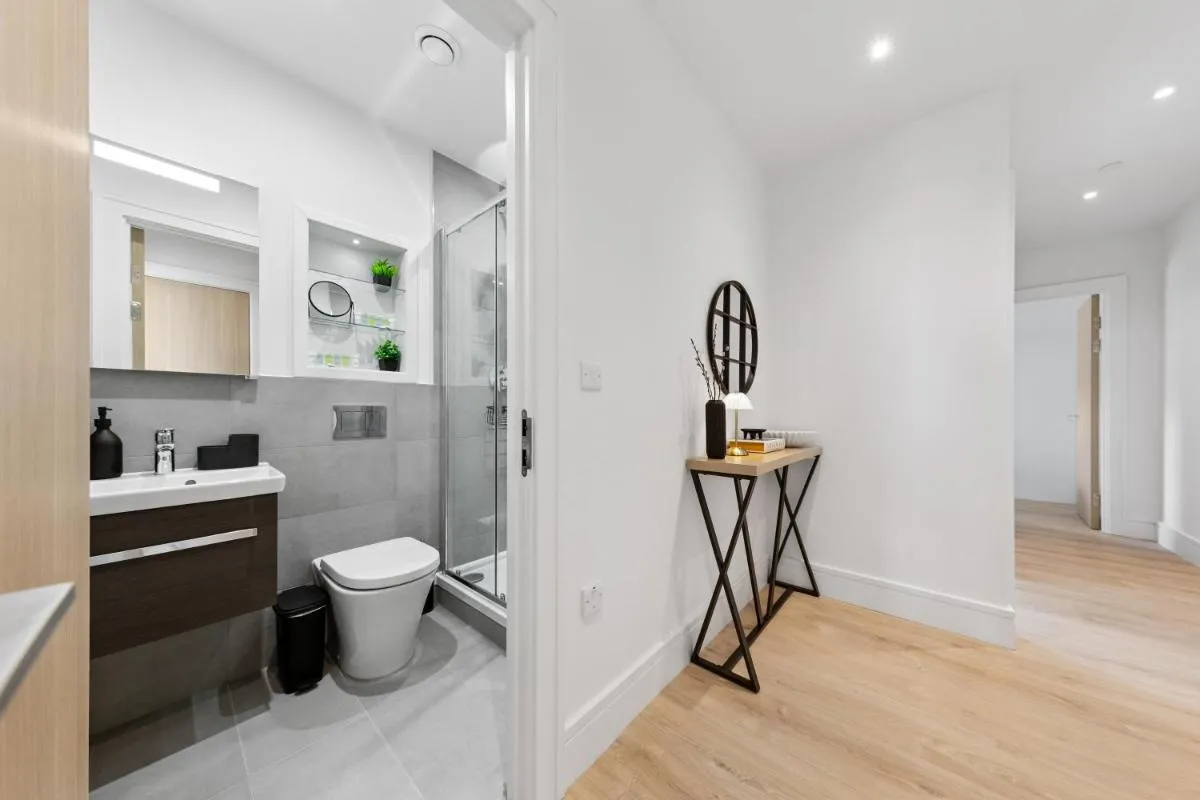 Image 3 of Stylish 2BDR Apartment By Homestyles Hosts Short Lets & Serviced Accommodation Wimbledon With Free Parking