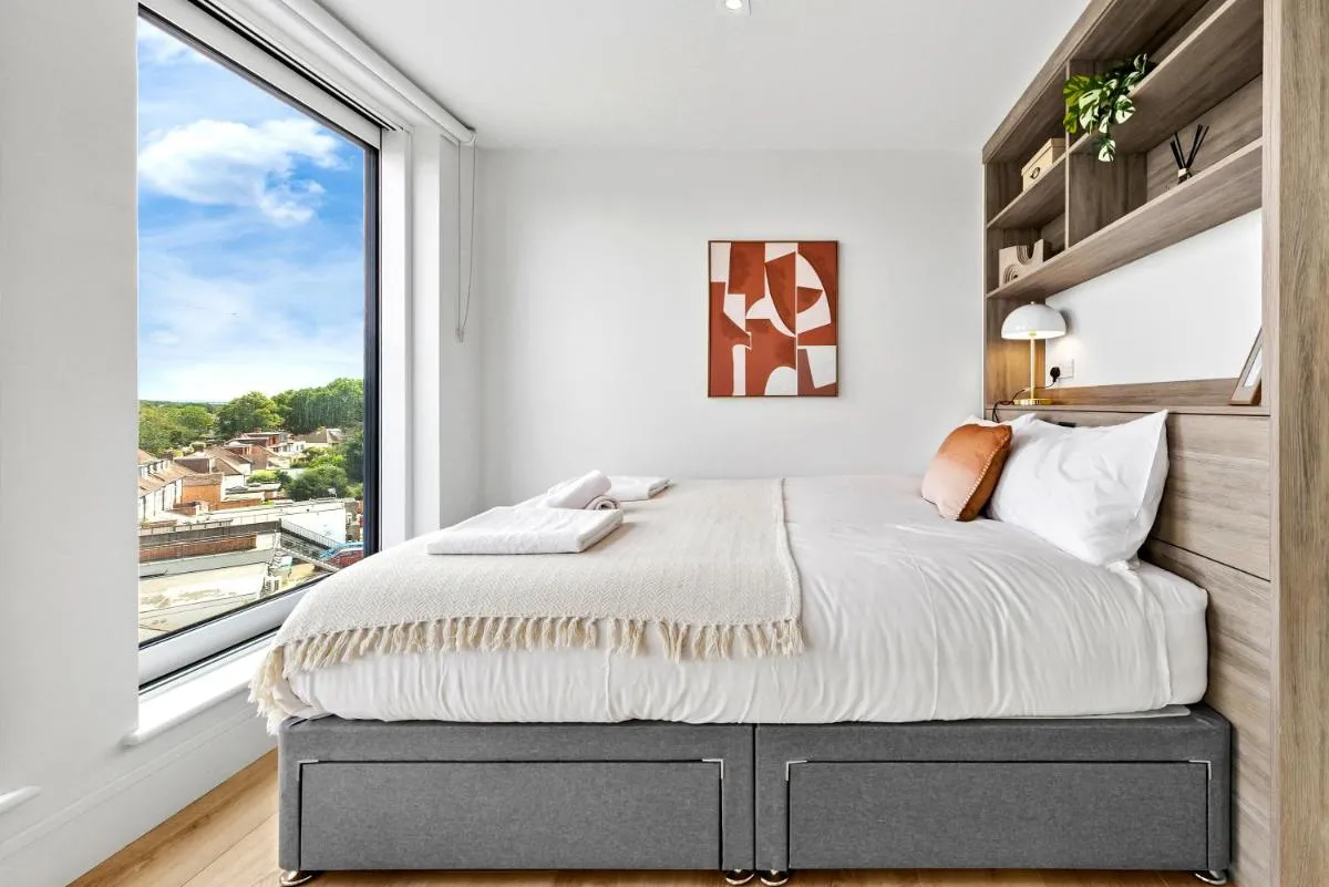 Image 2 of Stylish 2BDR Apartment By Homestyles Hosts Short Lets & Serviced Accommodation Wimbledon With Free Parking & Free WiFi