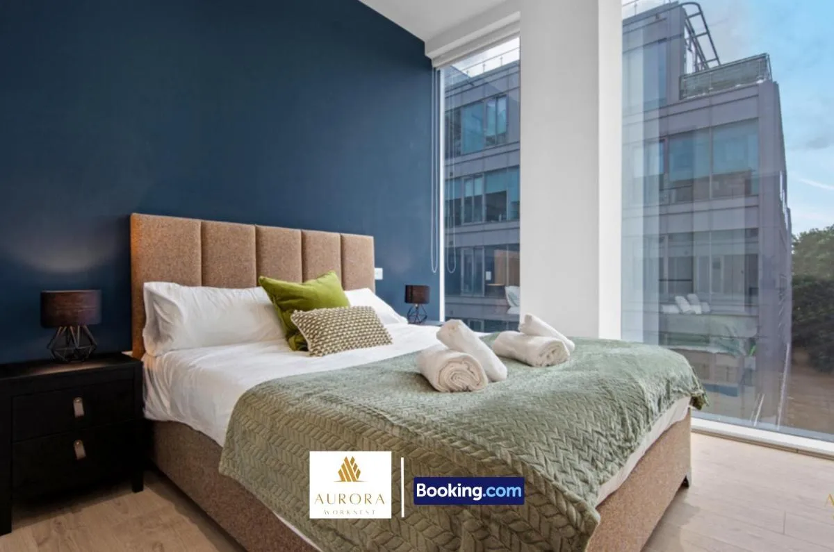 Image 2 of Stylish 2BDR Apartment With Cinema, Gym and Free Parking By Aurora WorkNest Short Lets & Serviced Accommodation London