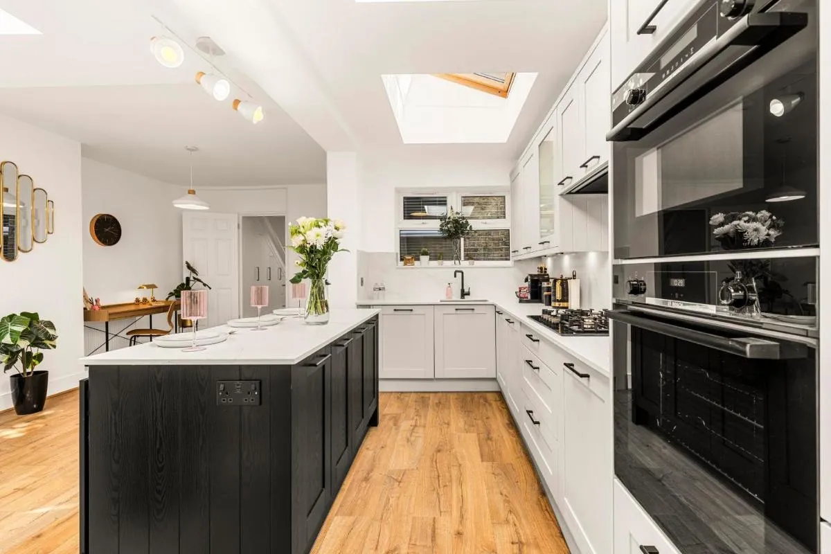 Image 4 of Stylish 2BR Apt in Highbury & Islington with Garden