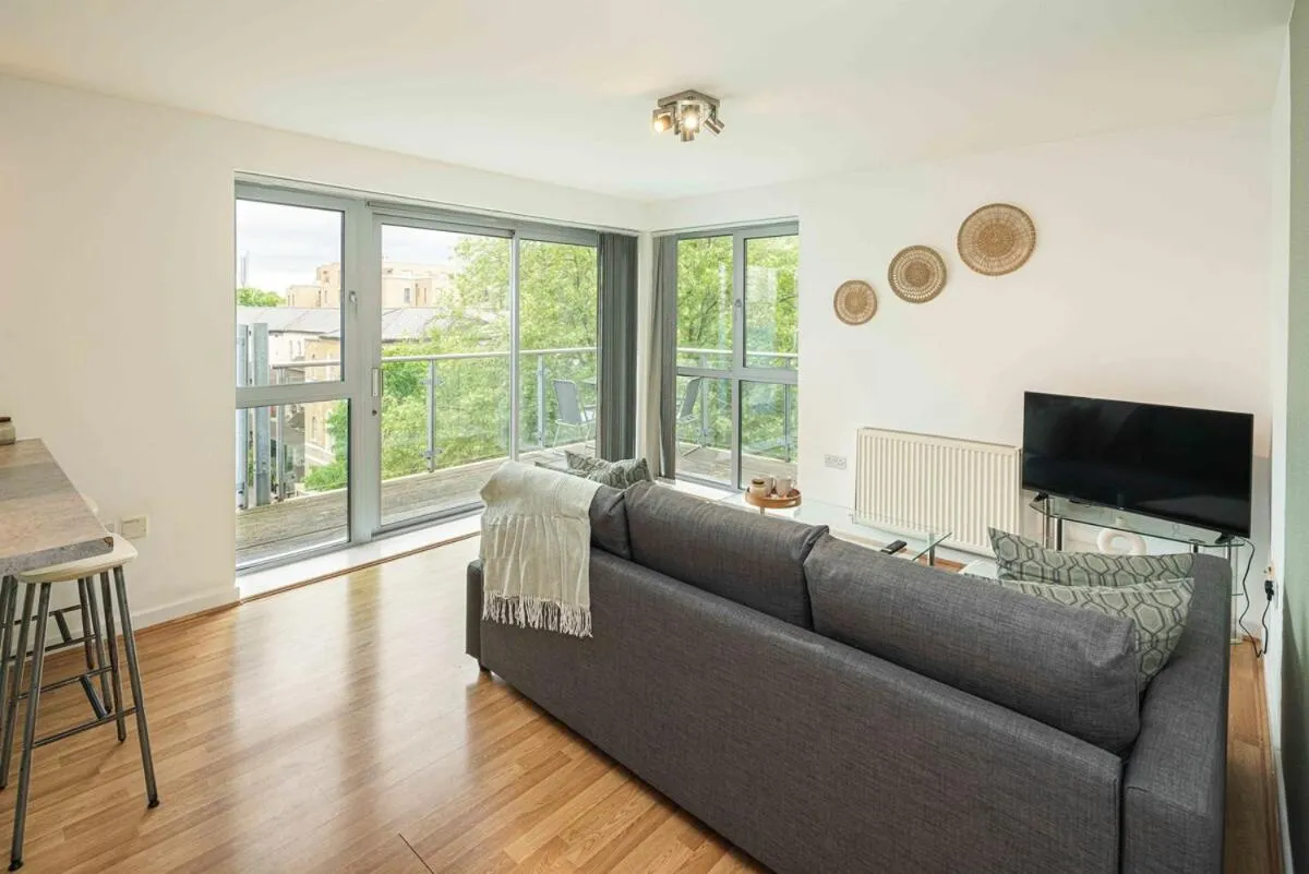 Image 5 of Stylish 2-Bed with Stunning View