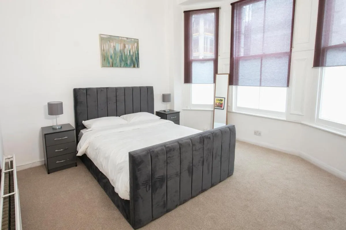 Image 3 of Stylish 2 Bedroom flat in Notting Hill