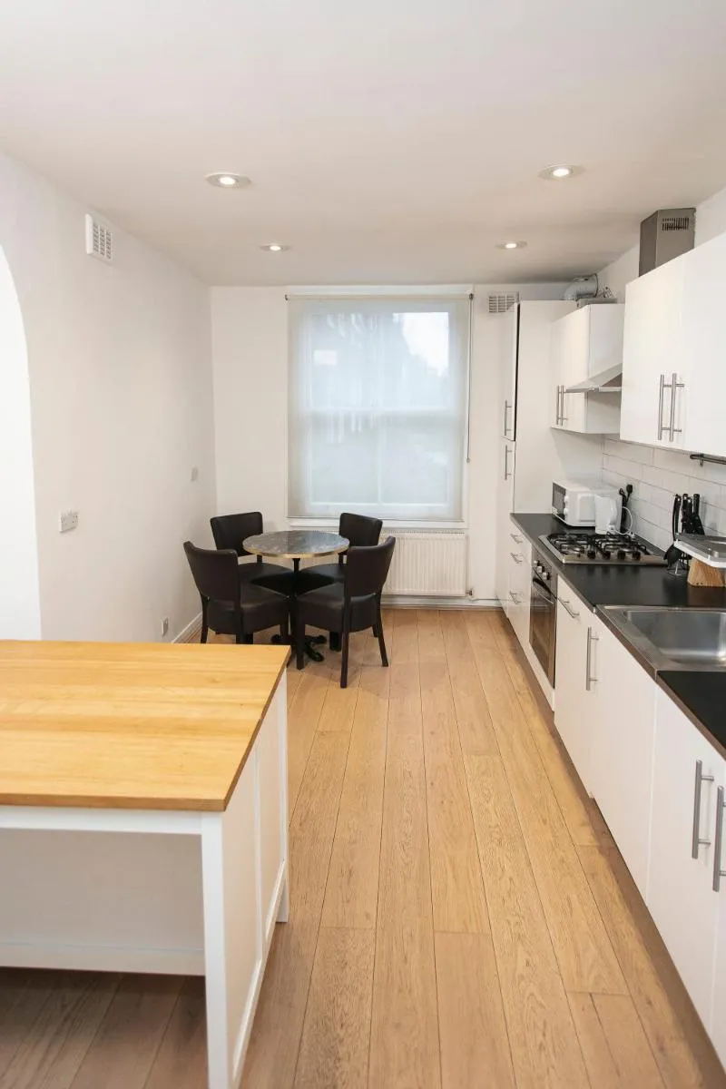 Image 5 of Stylish 2 Bedroom flat in Notting Hill