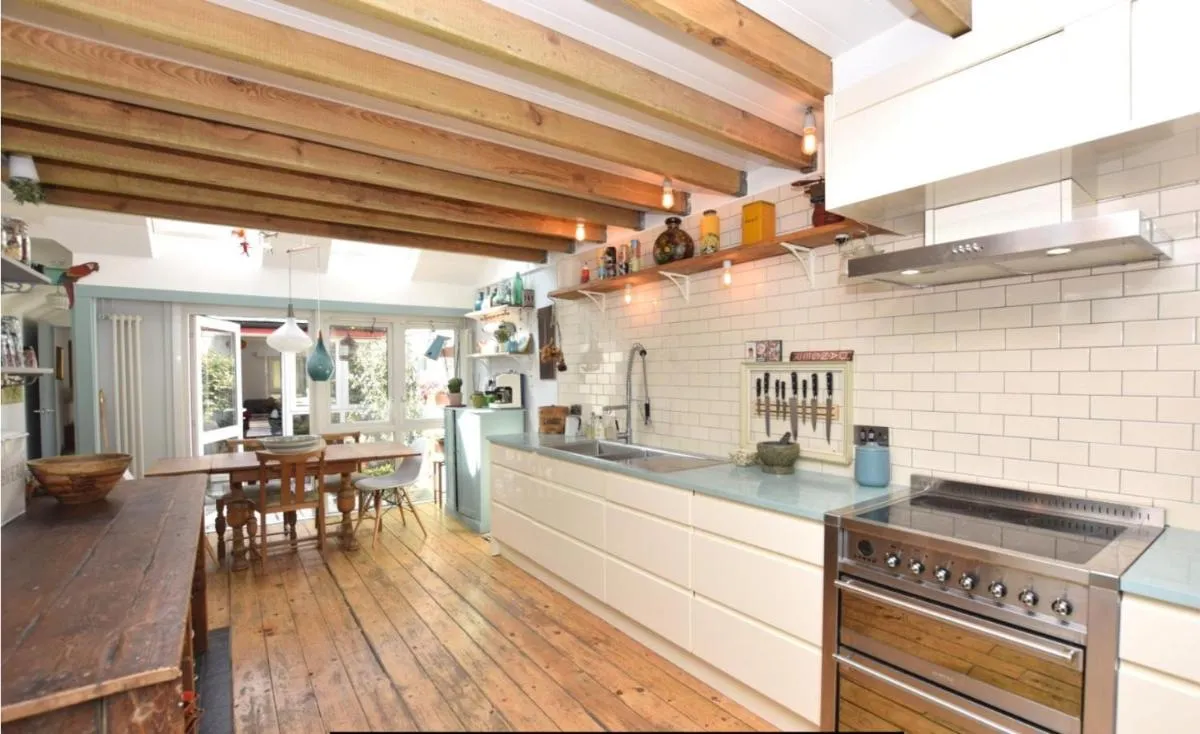 Image 4 of Stylish 3 bed house with parking in Bermondsey, SE1