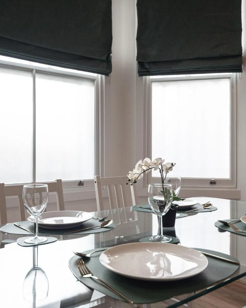 Image 4 of Stylish Apartments – Kensington