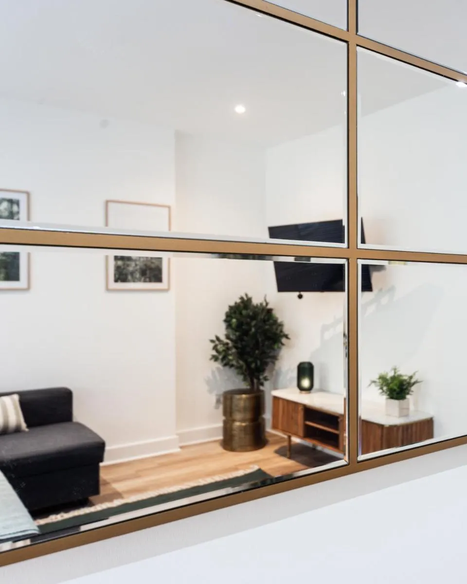 Image 5 of Stylish Apartments – Kensington